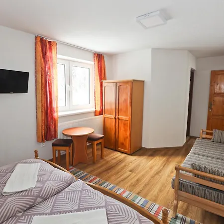 Casa de hóspedes Hruboš 3*